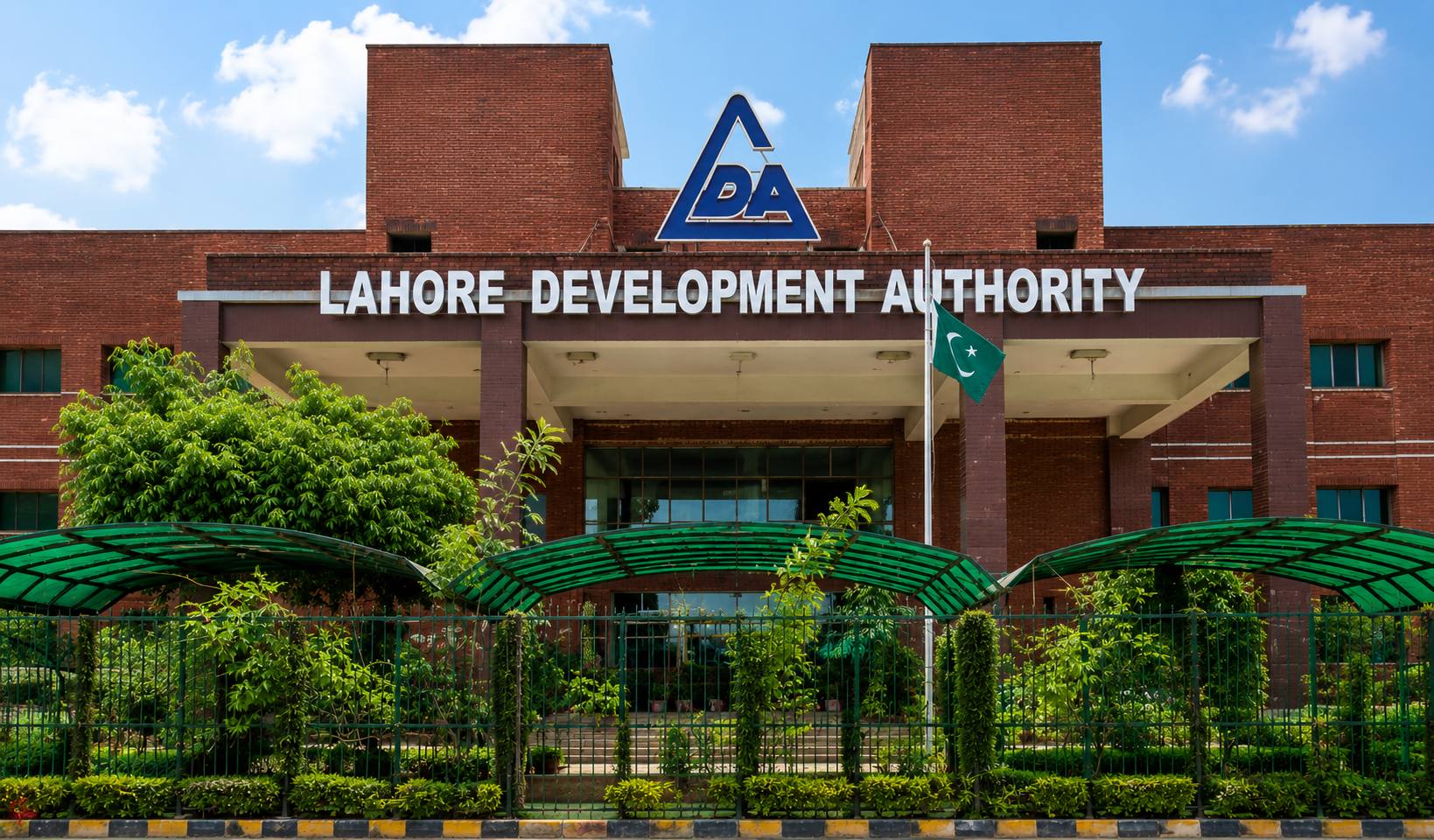 LDA successfully auctions Rs. 3.55 billion worth properties