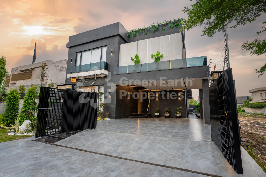 658 C, DHA Phase 6, 1 Kanal Fully Furnished House – 5