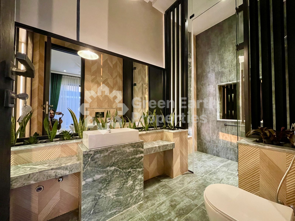 DHA Phase 7, Sector T, 1 Kanal Brand-New Fully Furnished Bungalow – 25